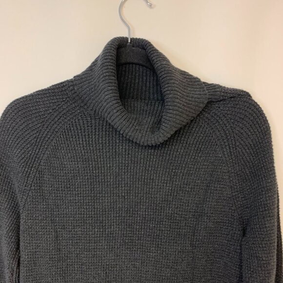 JCrew Mercantile Sweater Waffle Knit Preppy Timeless Classic Minimalist Size M - Picture 2 of 8